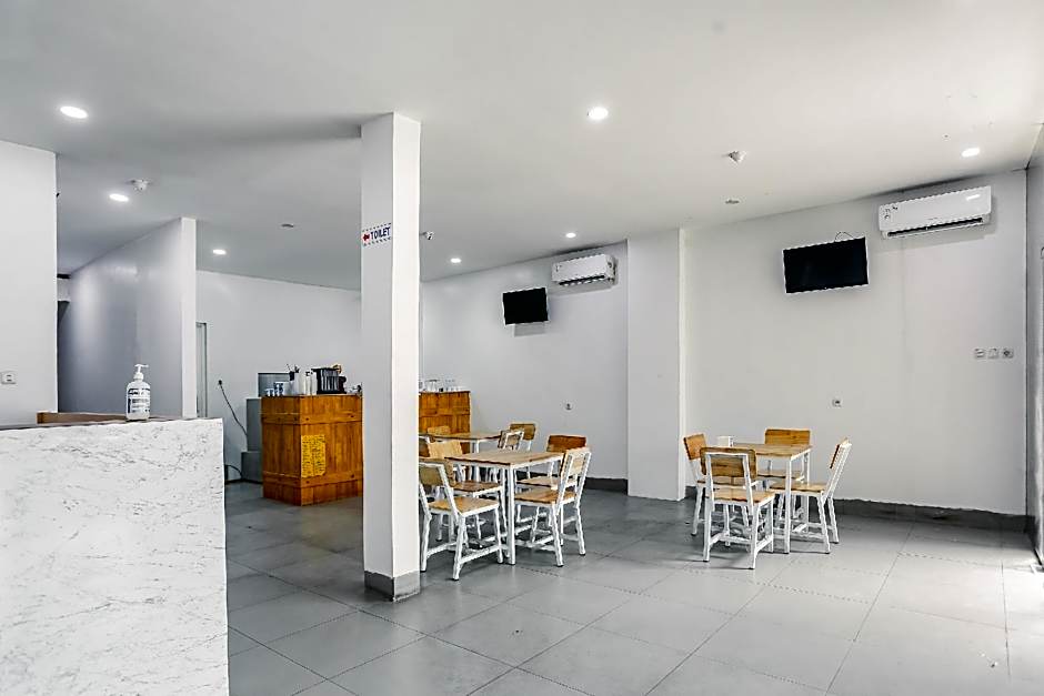 RedDoorz @ Seindo Hotel Medan