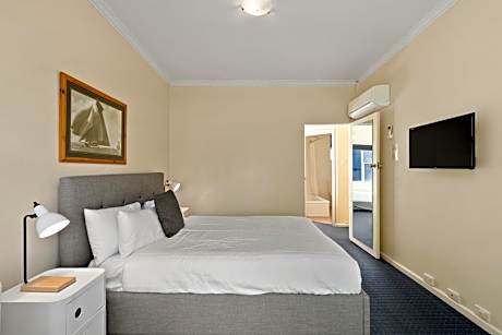 Guest Suite