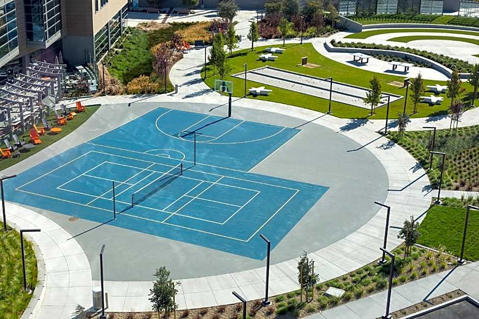 AC Hotel by Marriott San Francisco Airport/Oyster Point Waterfront