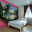 Ken's Backpackers Hotel