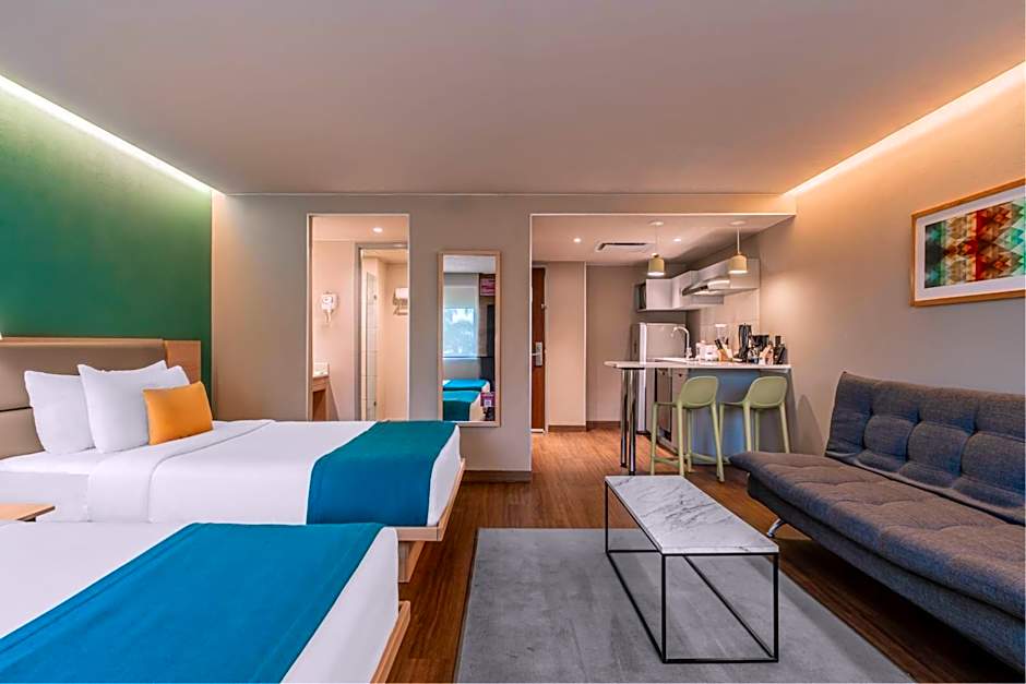City Express Suites by Marriott Queretaro
