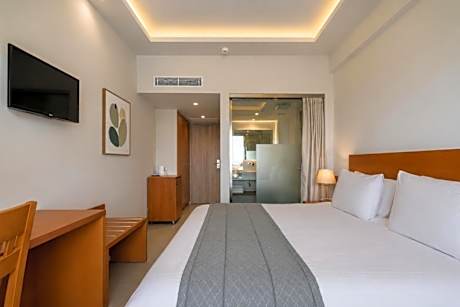 Double Room with Garden/Courtyard View