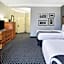 La Quinta Inn & Suites by Wyndham Dallas Arlington South