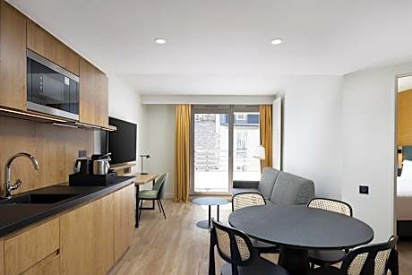 Suite, 1 Bedroom (1 King Bed and 1 Double Sofa Bed)
