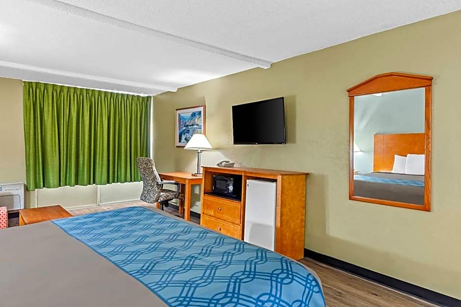 Rodeway Inn Stone Mountain