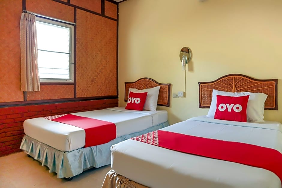 OYO 681 Paradise Hotel