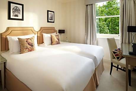 Guest room, classic style, Twin/Single Bed(s)