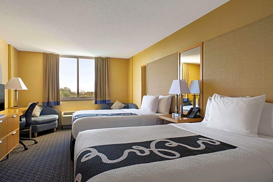 La Quinta by Wyndham Sunrise