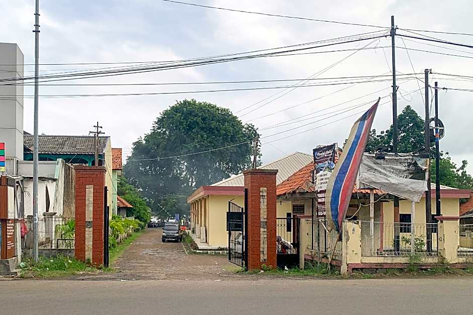Hotel Pelangi Merak RedPartner