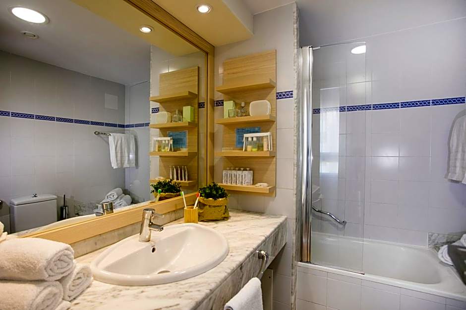 Hotel Monterrey Roses by Pierre & Vacances