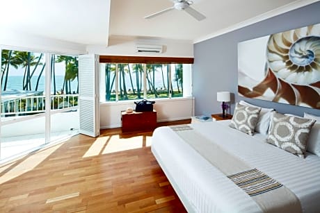 4 Bedroom Beach Front Apartment