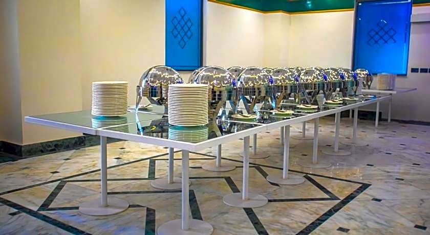 The Rich Hotel & Apartments