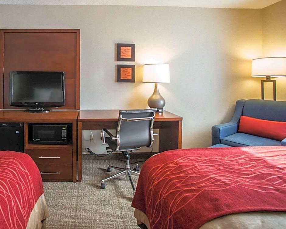 Quality Inn & Suites Boonville - Columbia