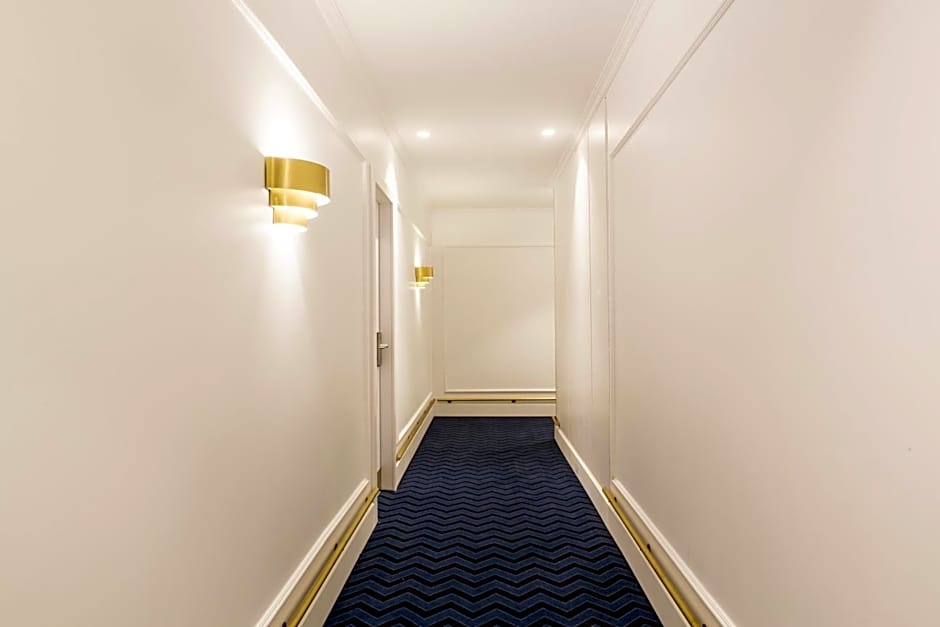 Hotel Midmost by Majestic Hotel Group