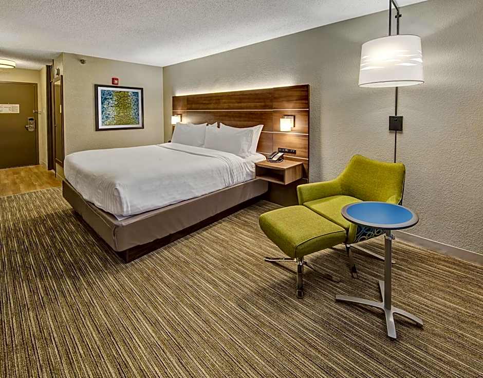 Photo 1 of 3 of Standard 1 King Bed