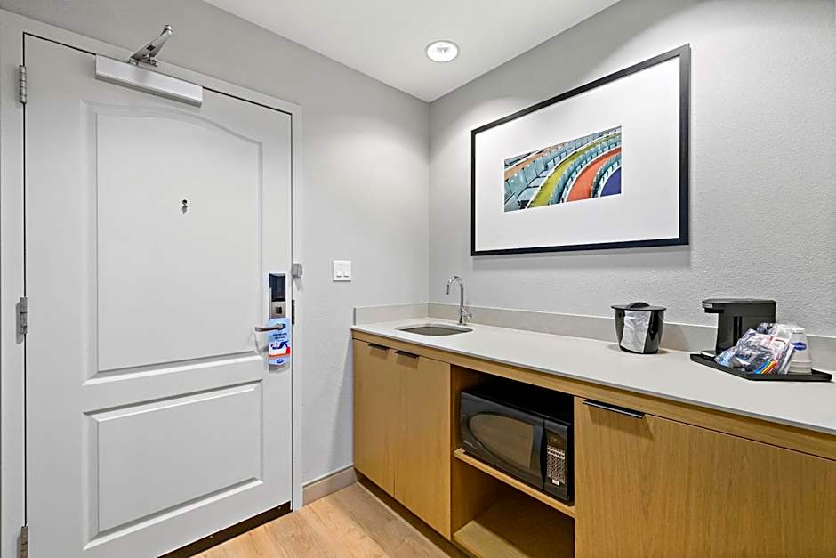 Hampton Inn By Hilton And Suites Lancaster