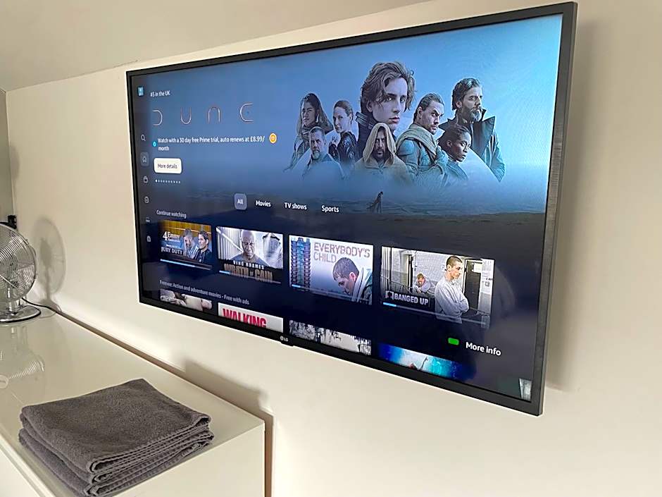 Welcome rooms 55b- Self Check-In whole apartment FULLY REFURBISHED