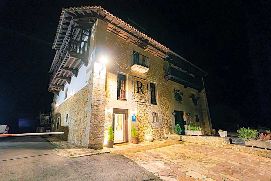 Hotel BESTPRICE Santillana