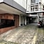 Edgecliff Lodge Motel