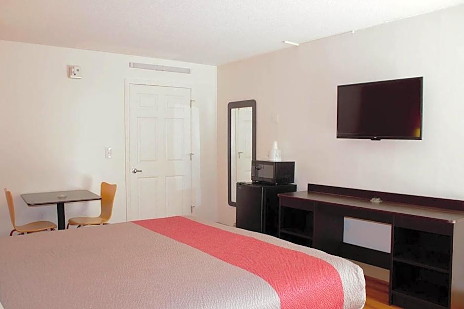 Motel 6-Cleveland, TN