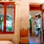 Los Pilares Hotel