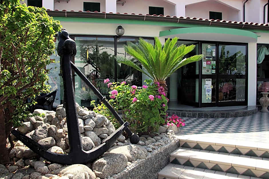 Hotel Marinella