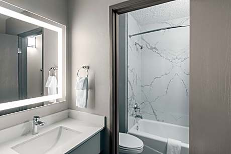 Days Inn by Wyndham Mandan Bismarck Area