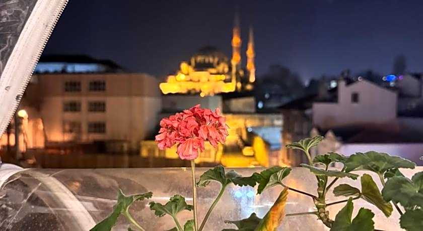 RENOVA OLD CiTY HOTEL
