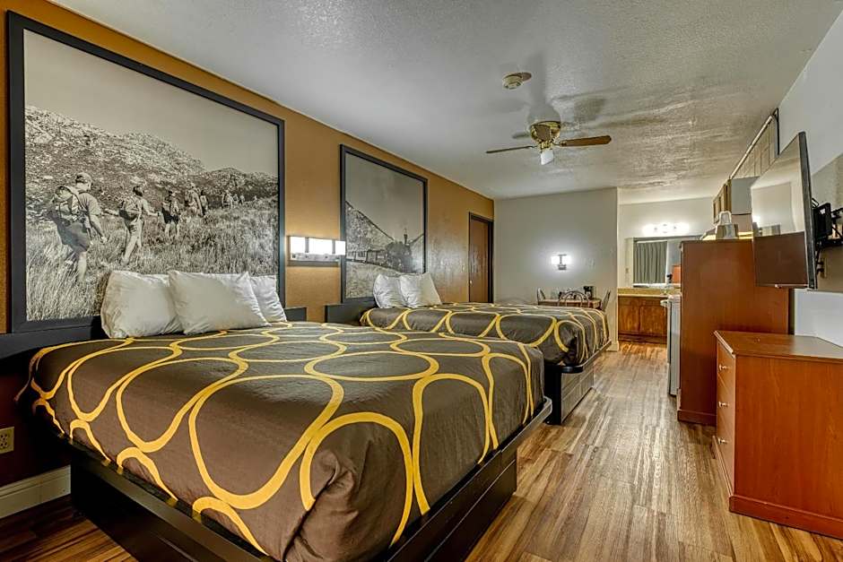 Photo 1 of 7 of 2 Queen Beds Suite