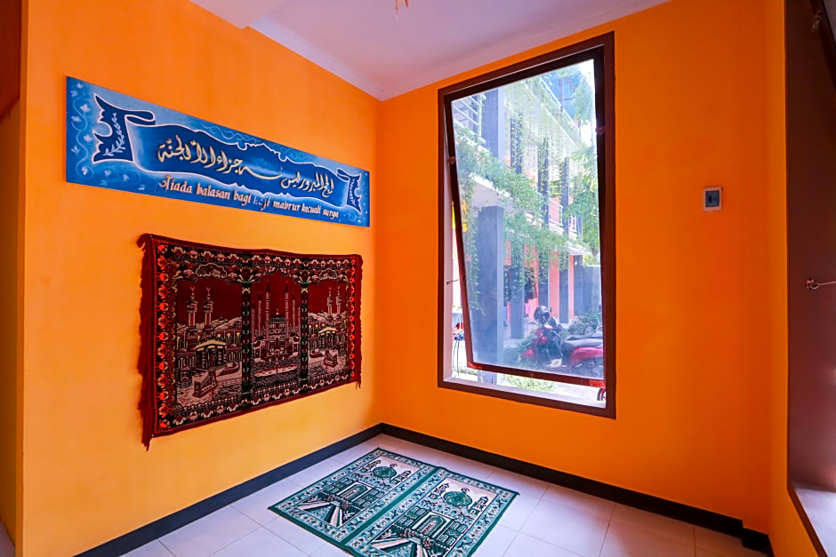 Spot On 2117 Anugerah Family Residence