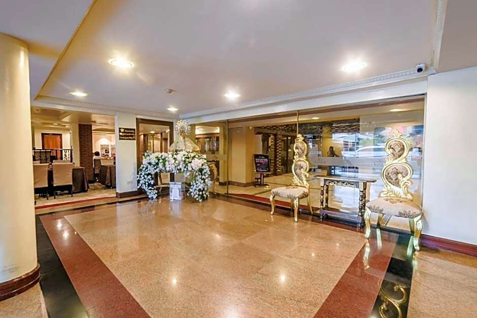 Villa Caceres Hotel