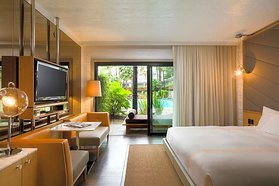 The Hollywood Roosevelt