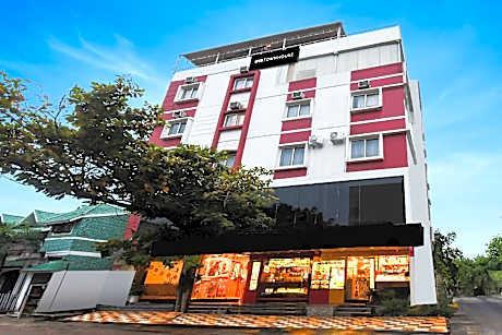Super Townhouse Best Inn