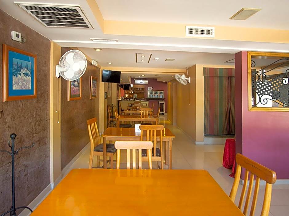 Hotel Regis
