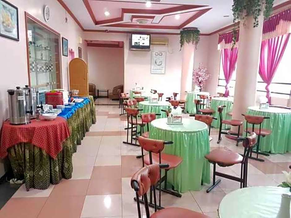 Hotel Parewisata