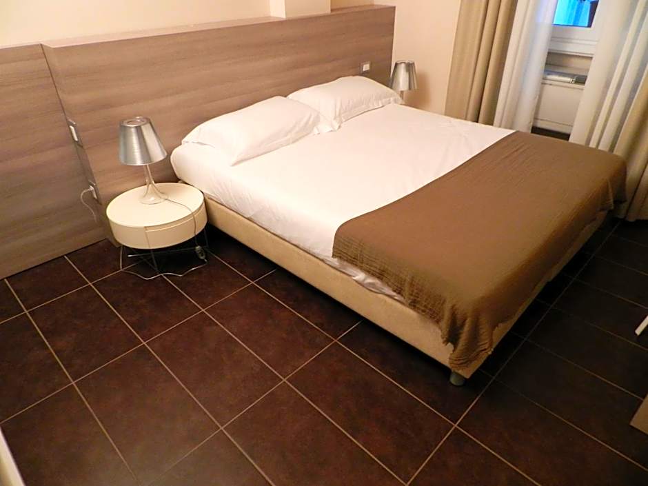 HLL Hotel Lungolago Lecco-Como Lake