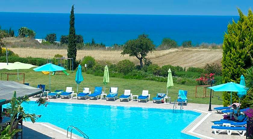 Akamanthea Holiday Village