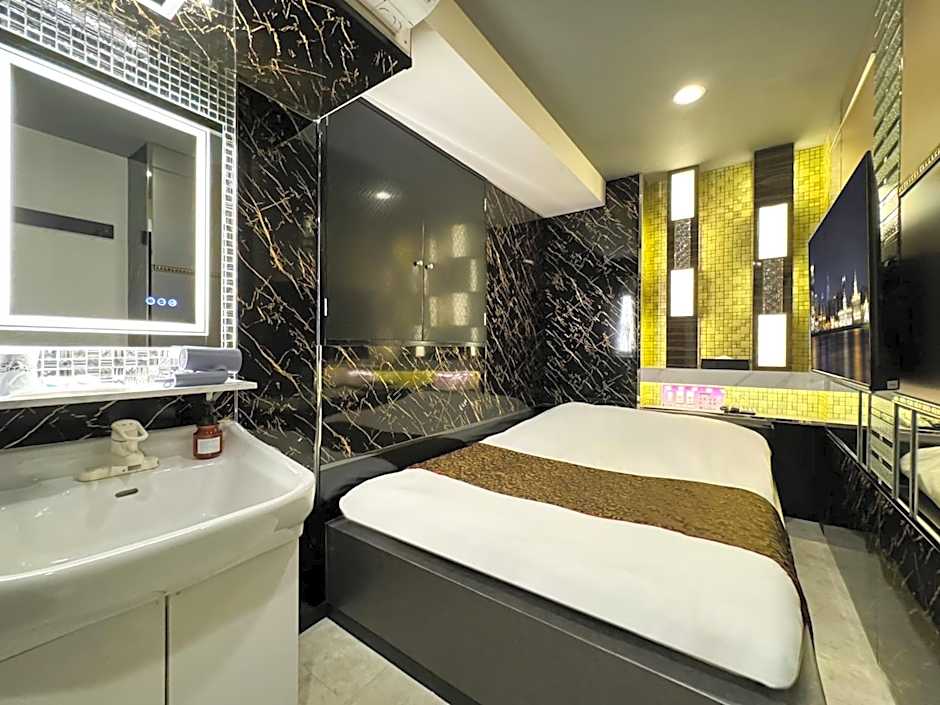 Hotel Amethyst