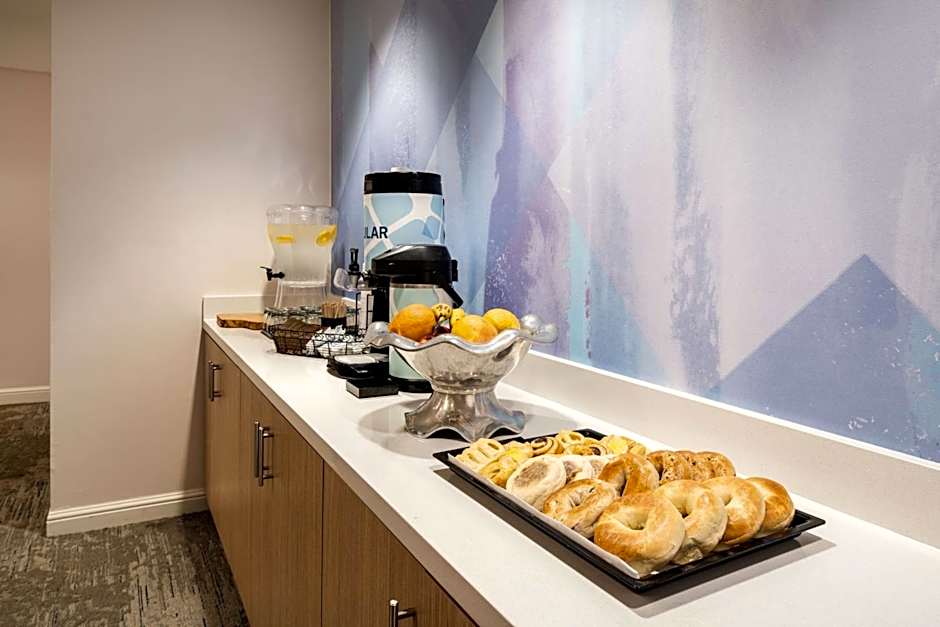 Hilton Garden Inn Folsom