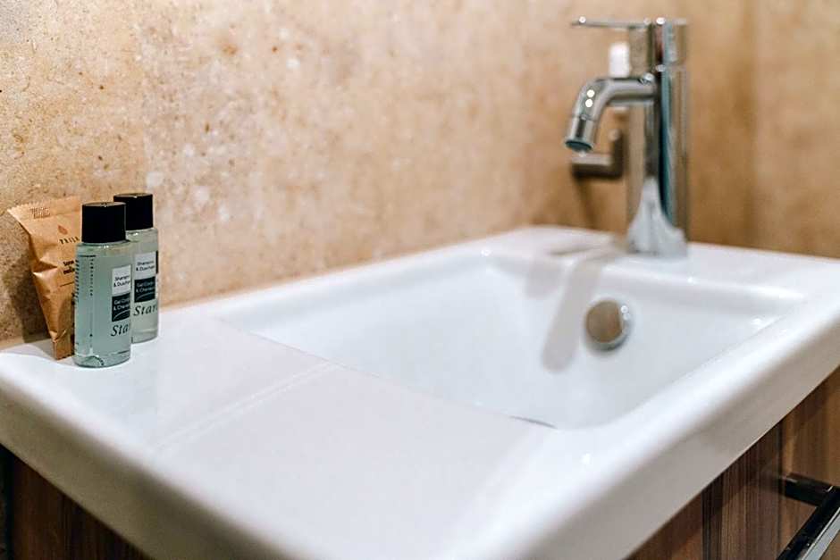 Adelheid Hotel Garni