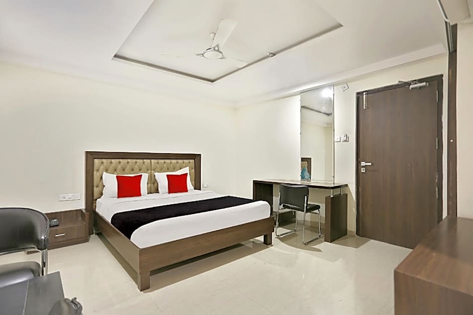 Capital O 9003 Deccan Inn – Hyderabad, IN