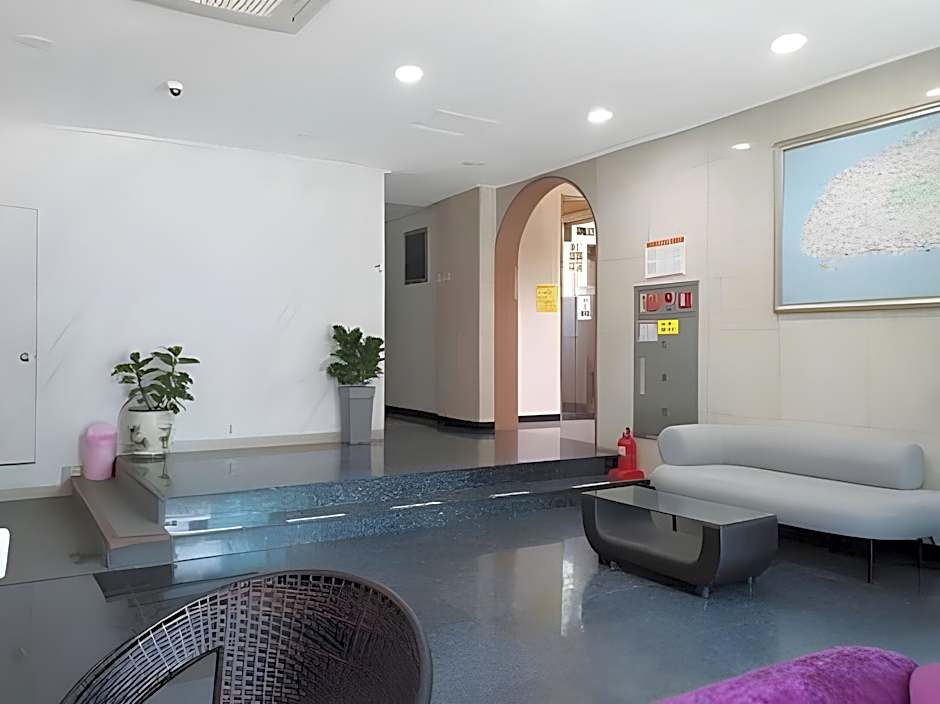 Apple Hotel