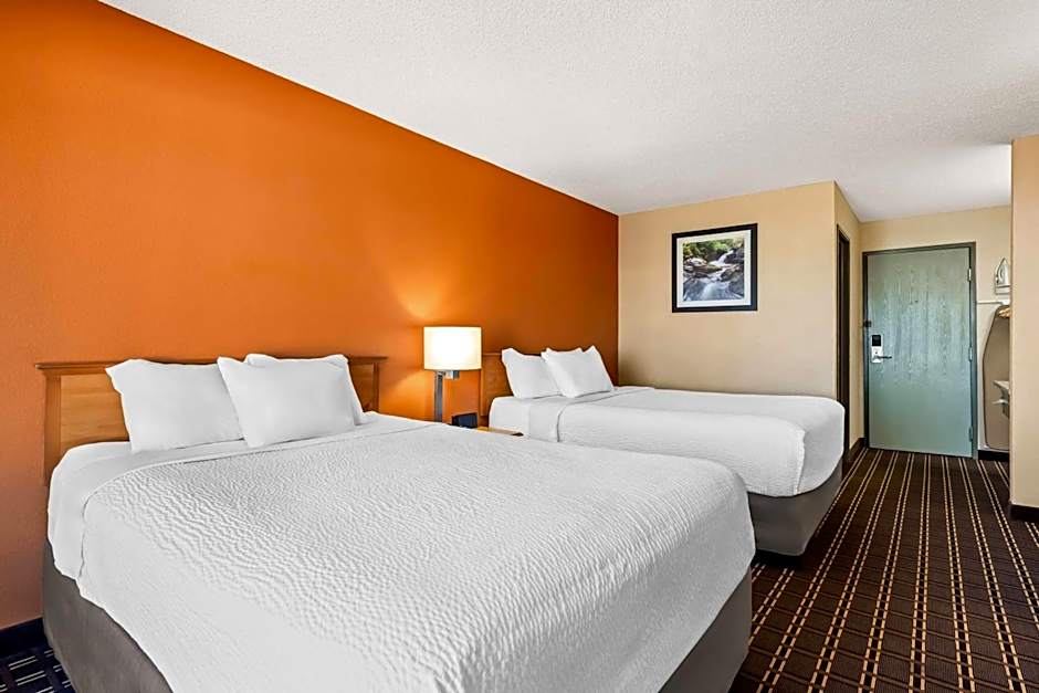 Days Inn by Wyndham Black River Falls