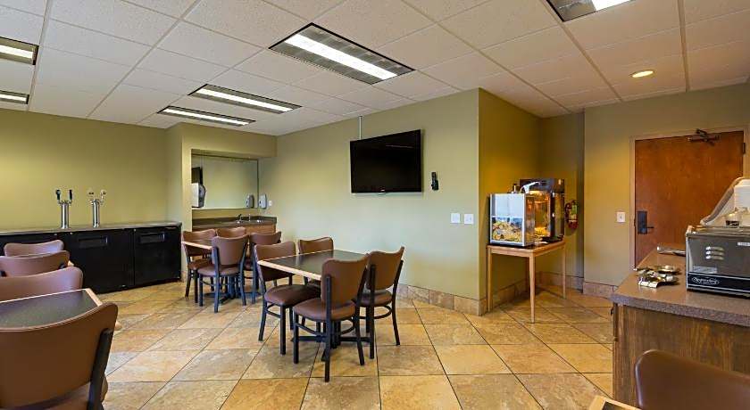 AmericInn by Wyndham Madison West