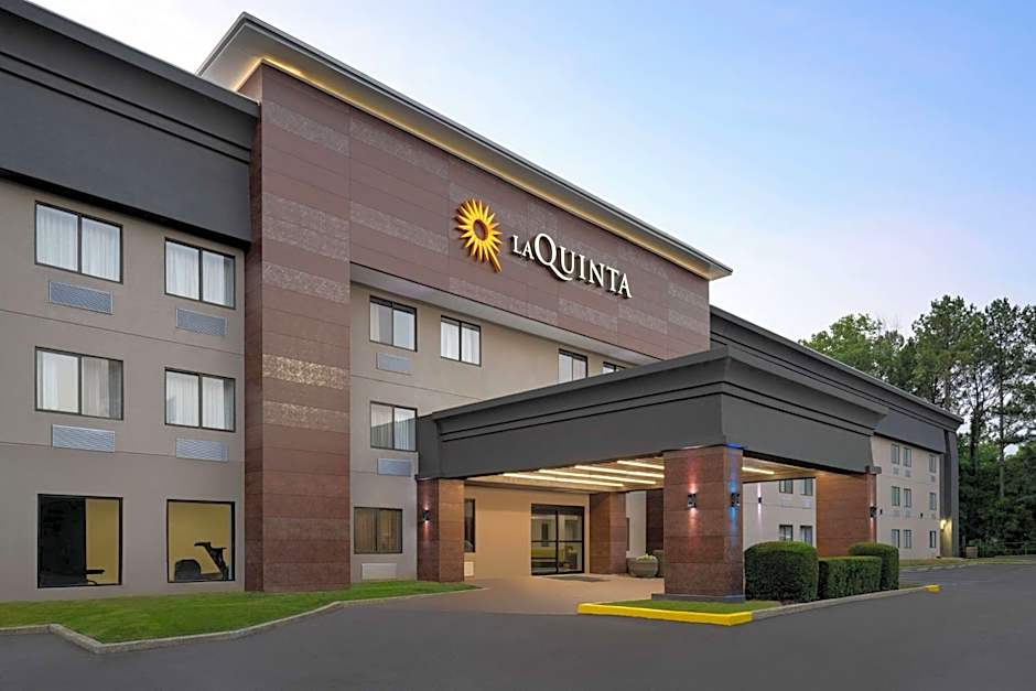 La Quinta Inn & Suites by Wyndham Birmingham/Cahaba Park South