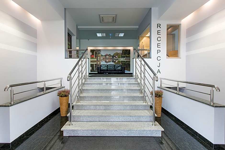 HOTEL ŁABĘDY i Hostel Łabędy