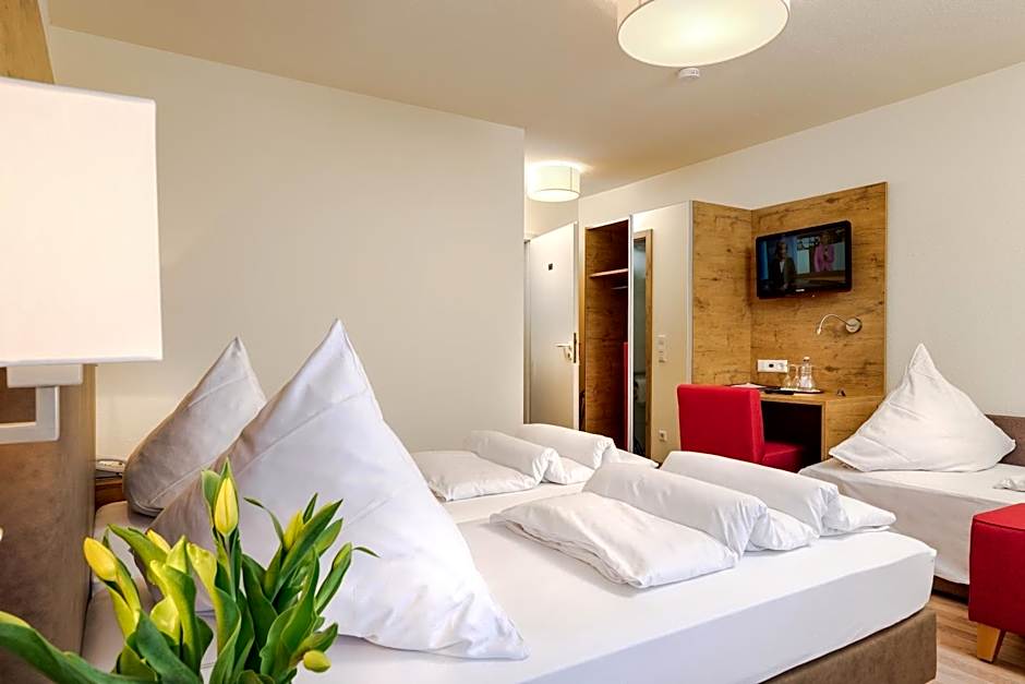 Photo 1 of 17 of Triple Room