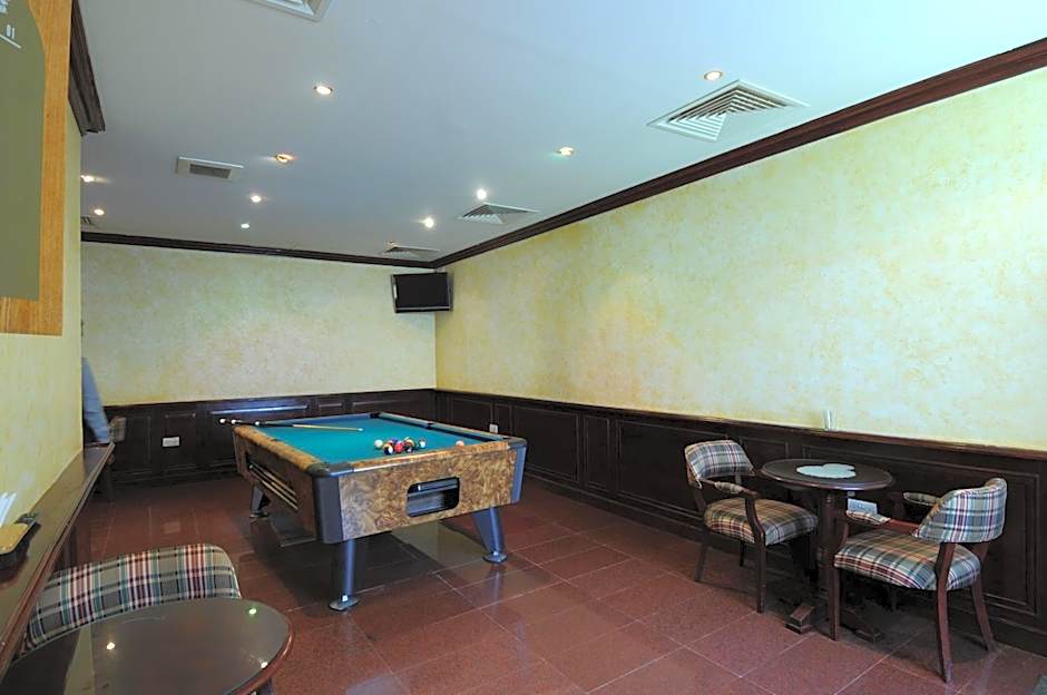 Falaj Daris Hotel