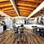 Pacific Coast Roadhouse Hotel