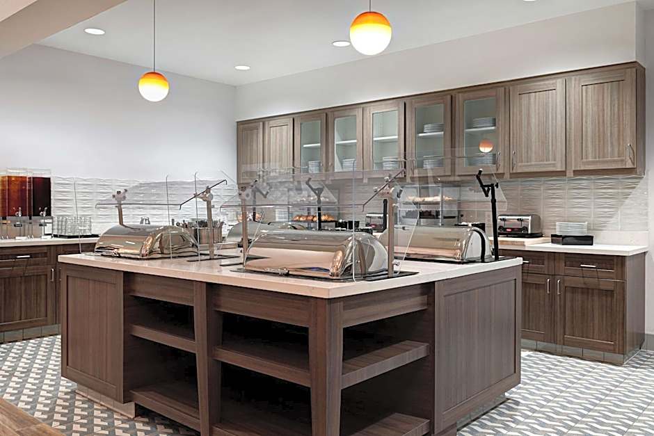 Homewood Suites by Hilton Santa Clarita/Valencia, CA